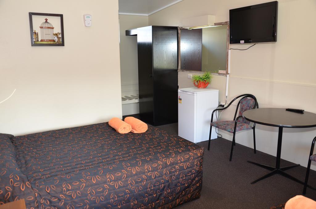 Warwick Motor Inn المظهر الخارجي الصورة