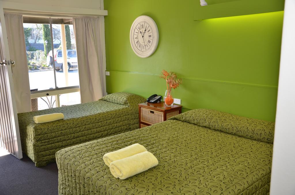 Warwick Motor Inn المظهر الخارجي الصورة