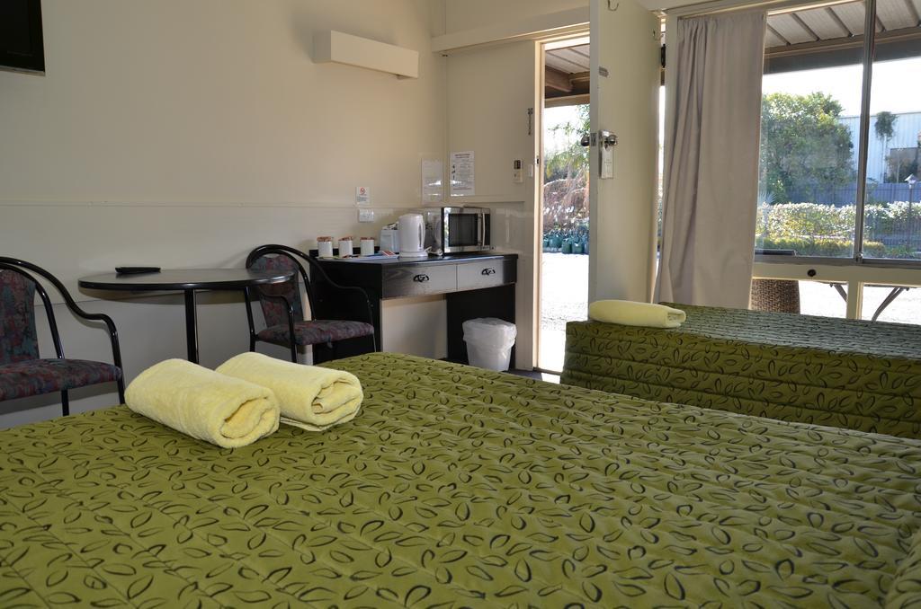 Warwick Motor Inn المظهر الخارجي الصورة