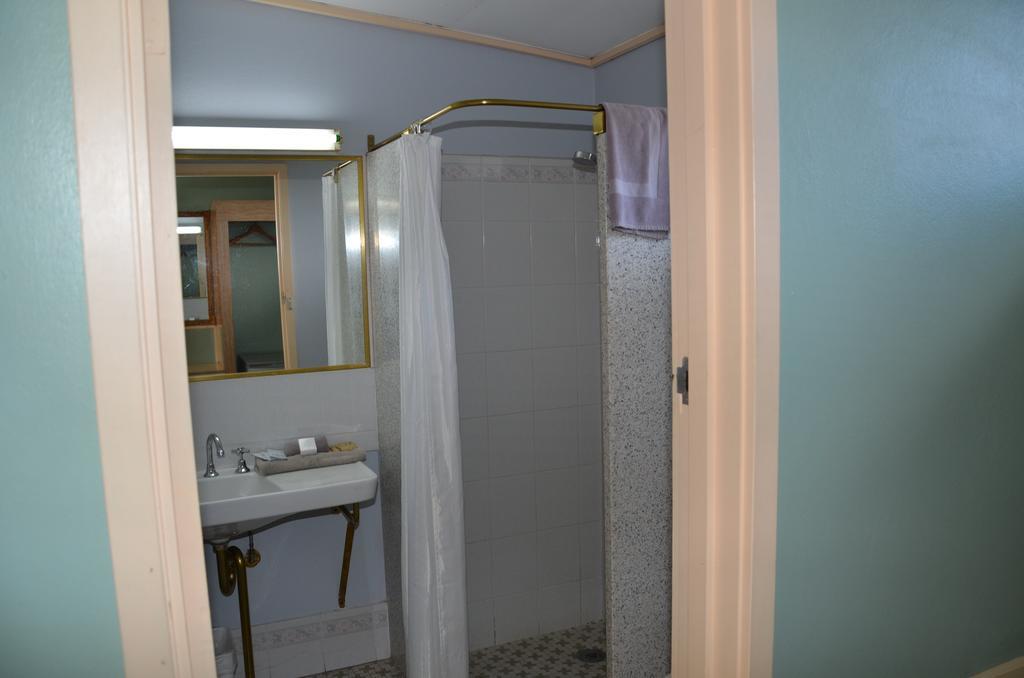 Warwick Motor Inn المظهر الخارجي الصورة