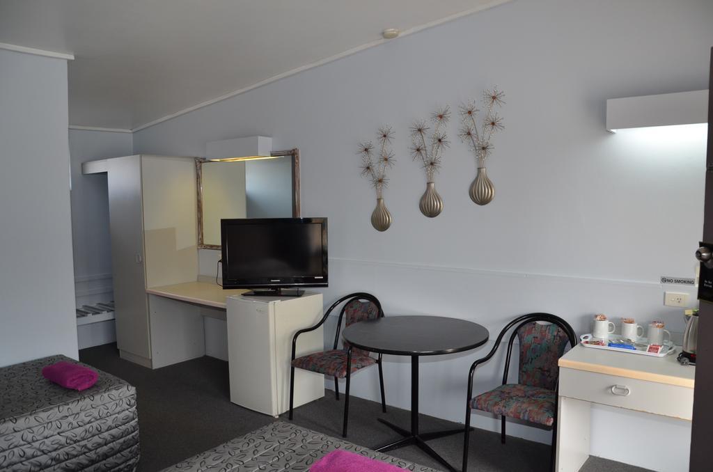 Warwick Motor Inn المظهر الخارجي الصورة