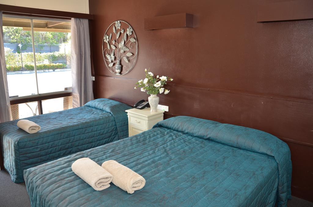 Warwick Motor Inn المظهر الخارجي الصورة