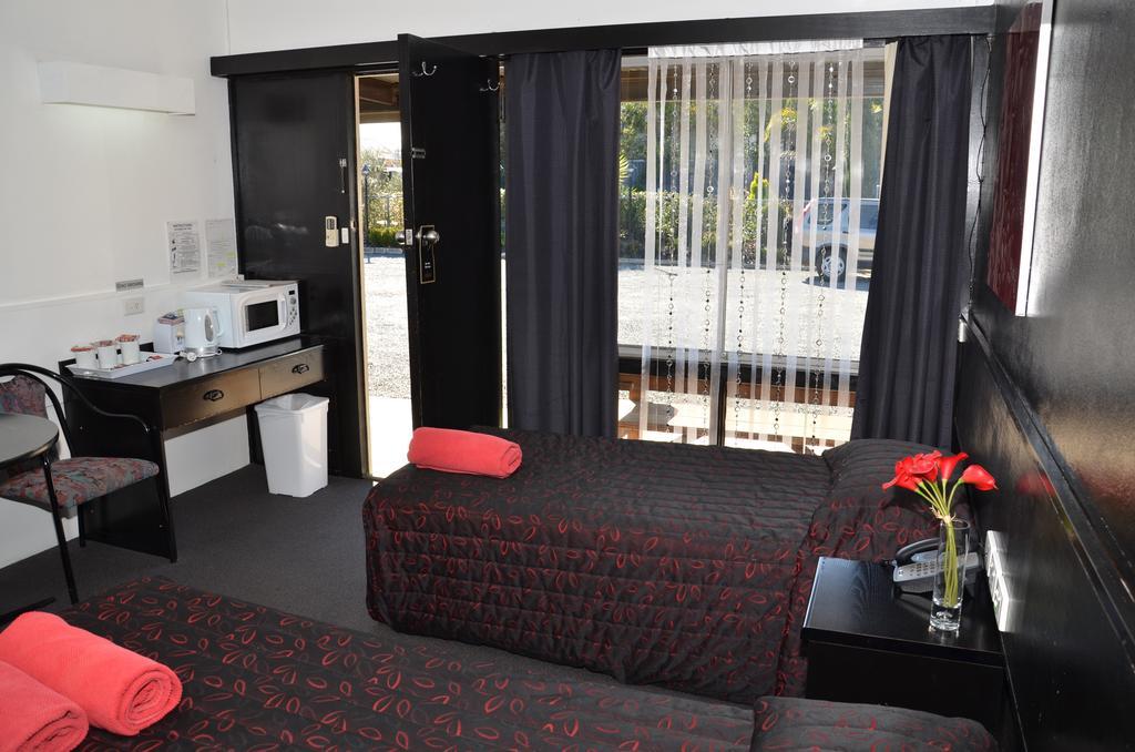 Warwick Motor Inn المظهر الخارجي الصورة