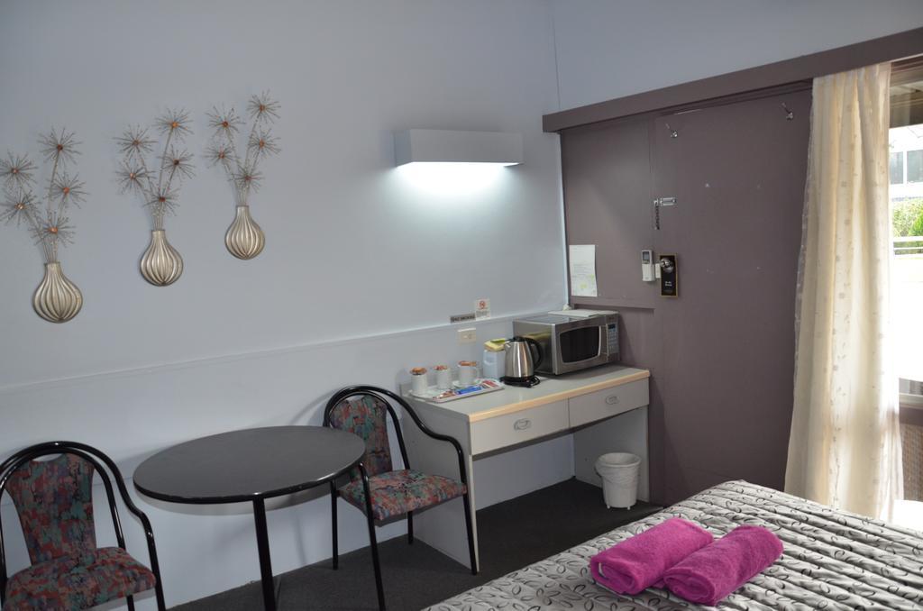 Warwick Motor Inn المظهر الخارجي الصورة